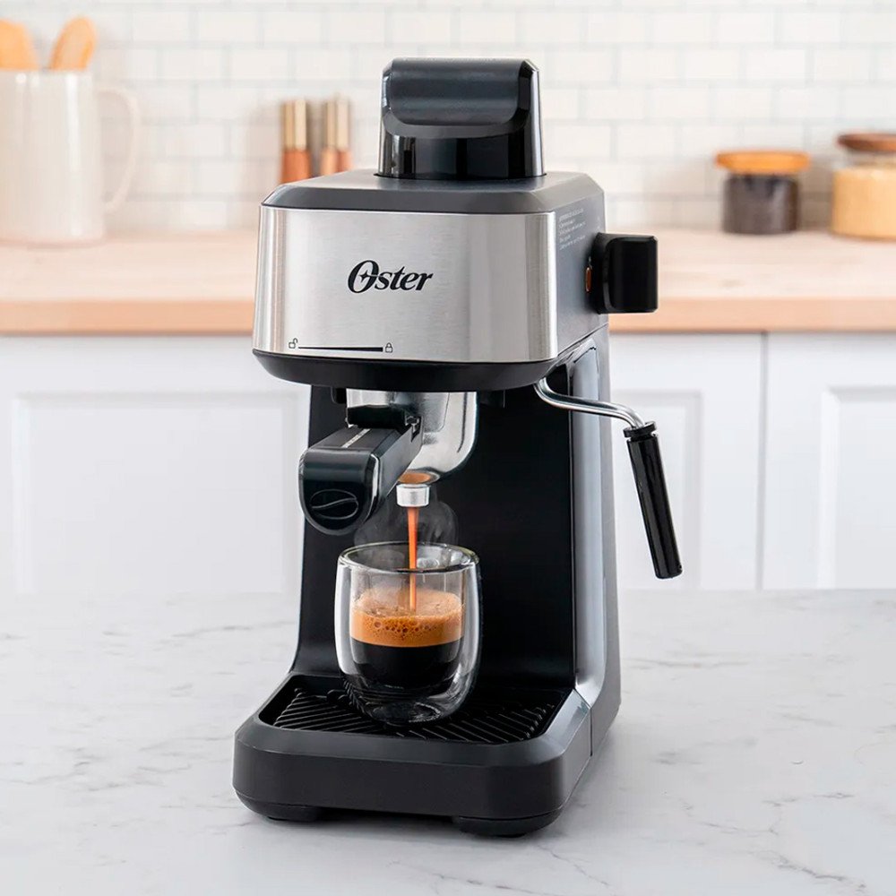 Cafetera para Espresso y Cappuccino BVSTEM3300-013 Oster | 2 tazas, acero inoxidable, 950 W.