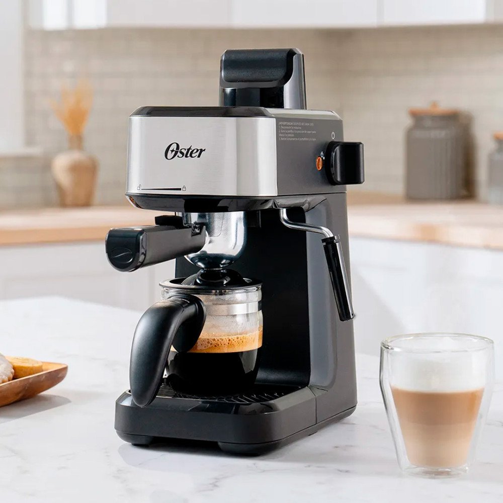 Cafetera para Espresso y Cappuccino BVSTEM3300-013 Oster | 2 tazas, acero inoxidable, 950 W.