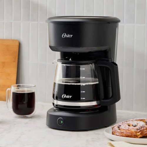 Cafetera Oster BVSTDCS121B-013 l 12 Tazas modelo BVSTDCS121B-013 cómpralo en Mi Bodega Ec