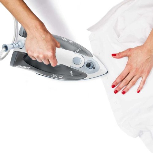 Plancha a Vapor Oster| GCSTBS5001-013 modelo GCSTBS5001-013 cómpralo en Mi Bodega Ec