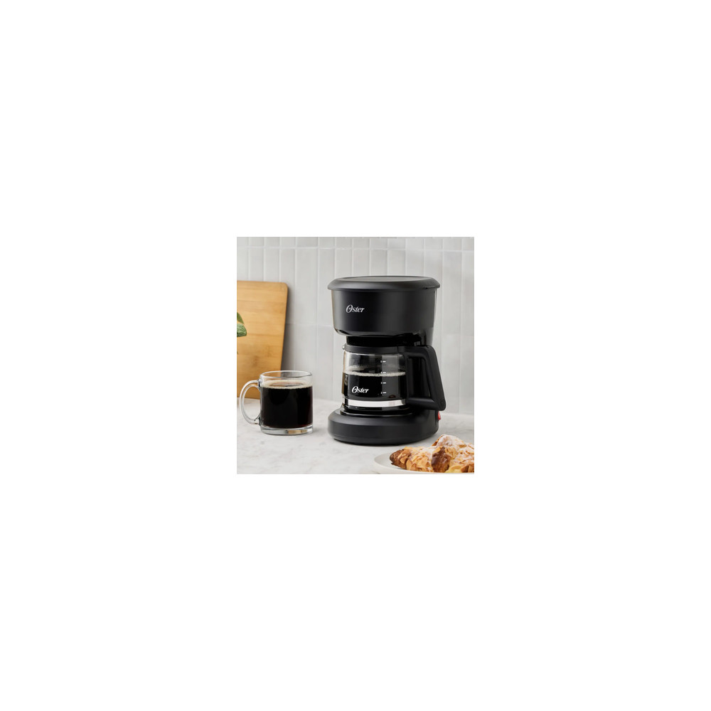 Cafetera Oster Expresso BVSTDCS51B-013 | 5 tazas modelo BVSTDCS51B-013 cómpralo en Mi Bodega Ec
