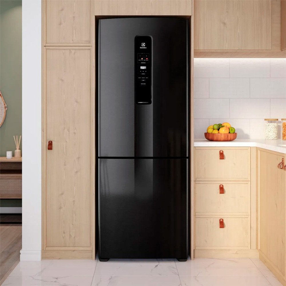 Refrigeradora Electrolux IB54B | 486 Lt. | Inverter, Bottom Freezer, Panel Digital, Negra
