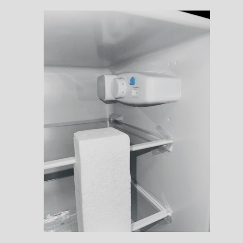 WALKER| VITRINA EXHIBIDORA | 120 LITROS| NEGRA modelo 12077 cómpralo en Mi Bodega Ec