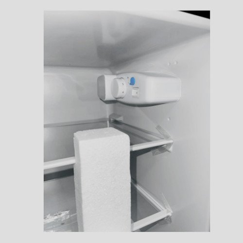 WALKER| VITRINA EXHIBIDORA | 120 LITROS| NEGRA modelo 12077 cómpralo en Mi Bodega Ec